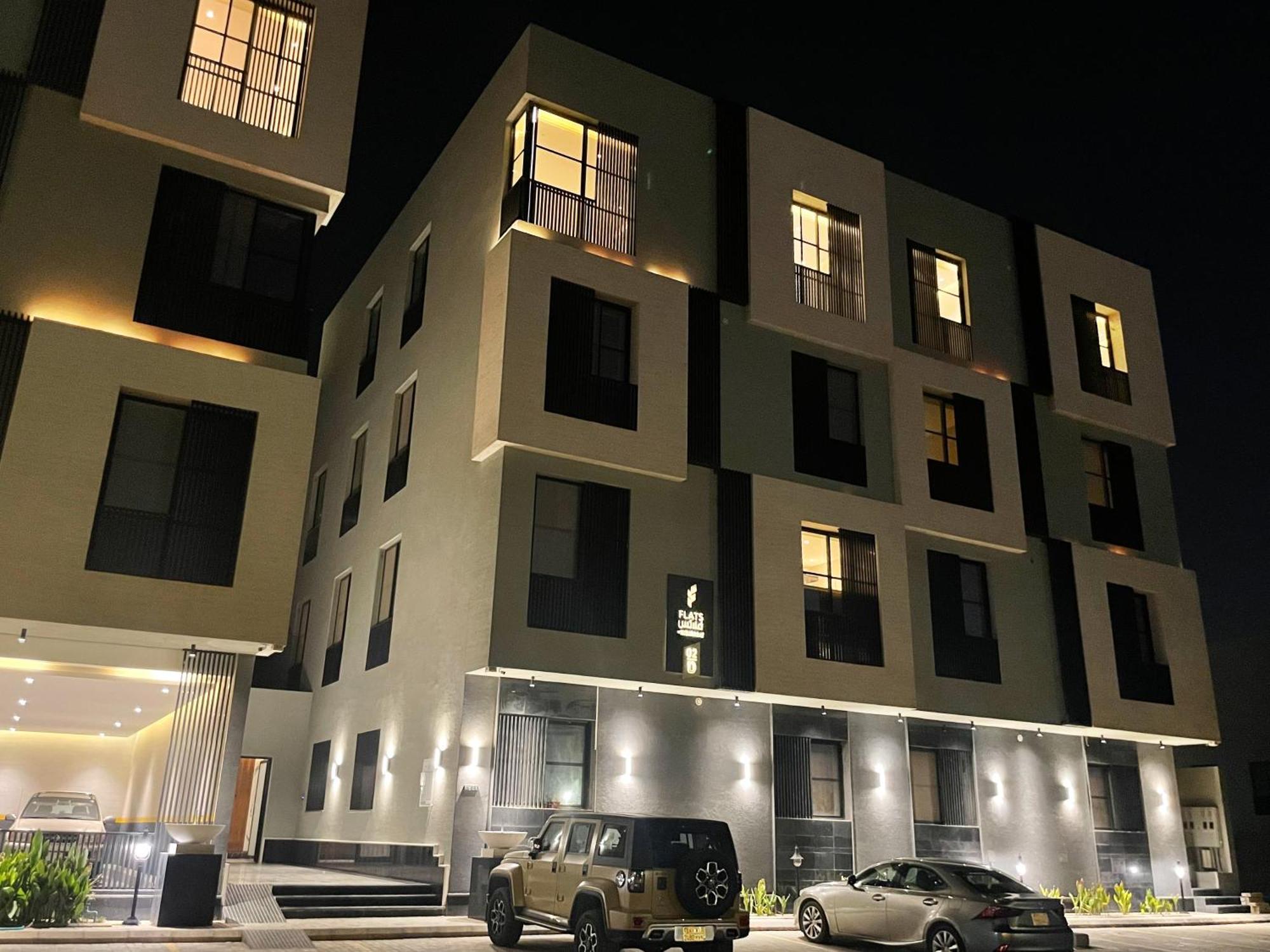 Luxurious Three-Bedroom Apartment: North Riyadh Retreat Exterior photo